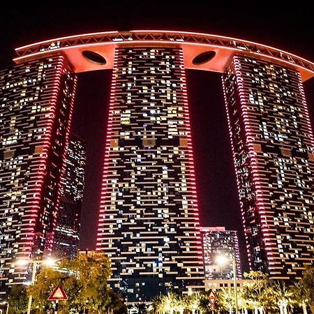 アブダビCozy 1Br In Iconic Towerアパートメント エクステリア 写真