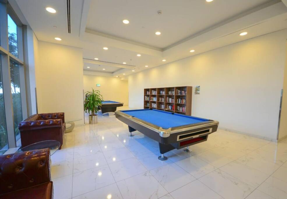 アブダビCozy 1Br In Iconic Towerアパートメント エクステリア 写真